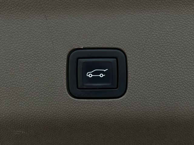 Used 2022 GMC Yukon Denali AWD/4WD image 37