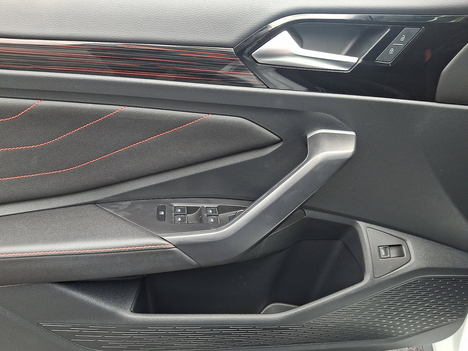 Used 2024 Volkswagen Jetta GLI Autobahn w/ GLI Black Package FWD image 12