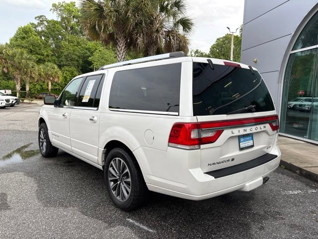 Used 2015 Lincoln Navigator L 2WD image 2