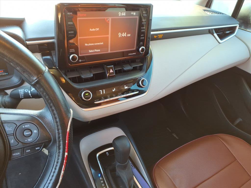 Used 2022 Toyota Corolla LE FWD image 34