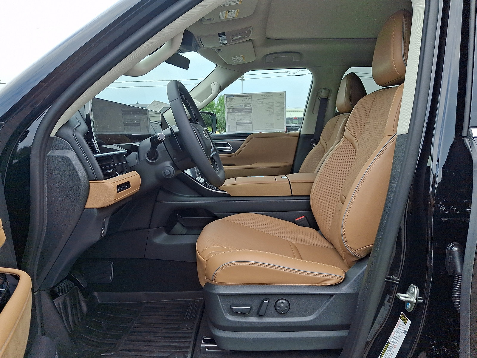 New 2027 INFINITI QX80 Luxe w/ Cargo Package AWD/4WD image 8