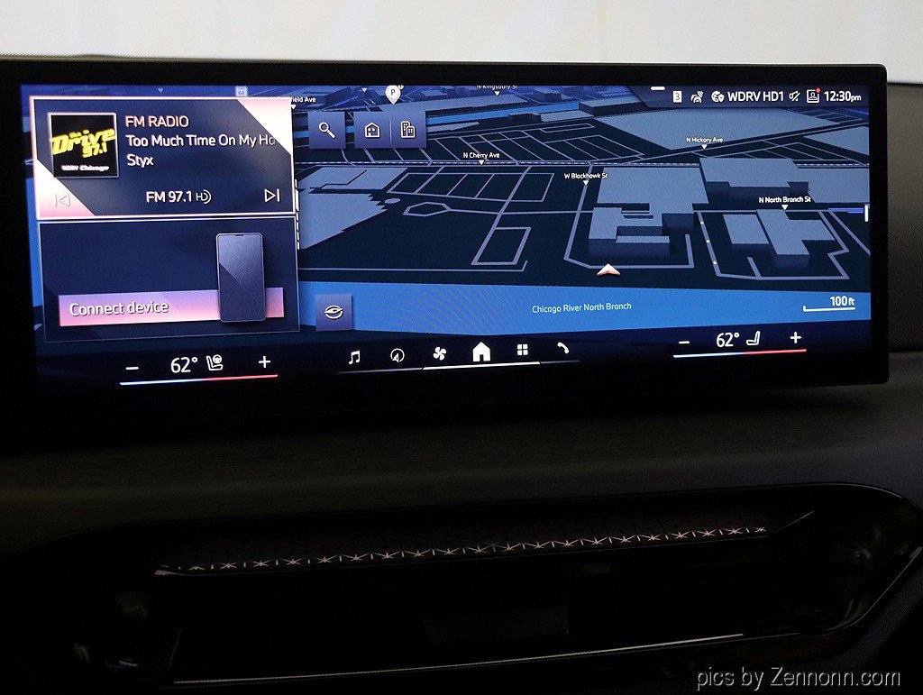 Used 2025 BMW 230i xDrive Coupe w/ Premium Package image 11