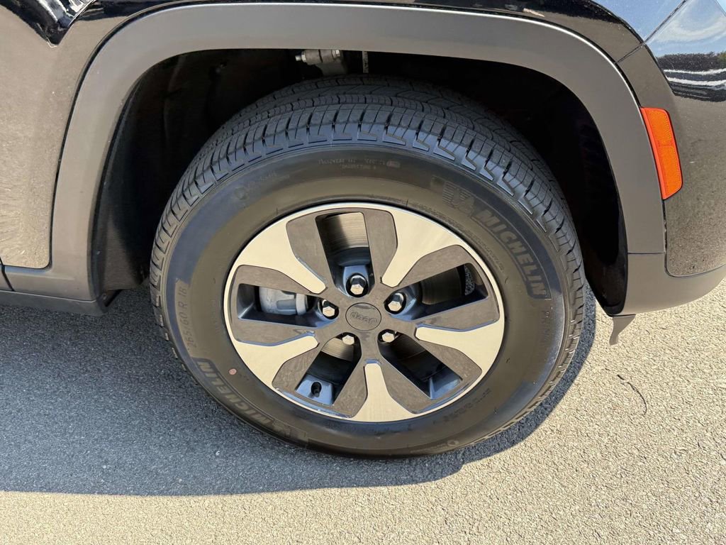 Certified 2023 Jeep Grand Cherokee 4WD 4xe image 13