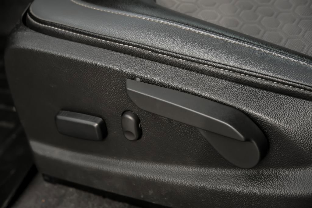 Used 2019 Chevrolet Colorado Z71 image 19