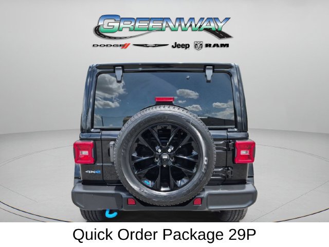 Used 2022 Jeep Wrangler Unlimited Sahara AWD/4WD image 3