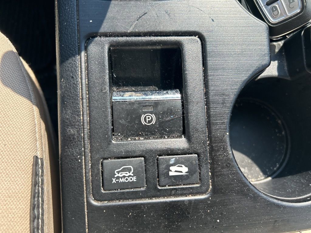 Used 2017 Subaru Outback 2.5i Premium image 8