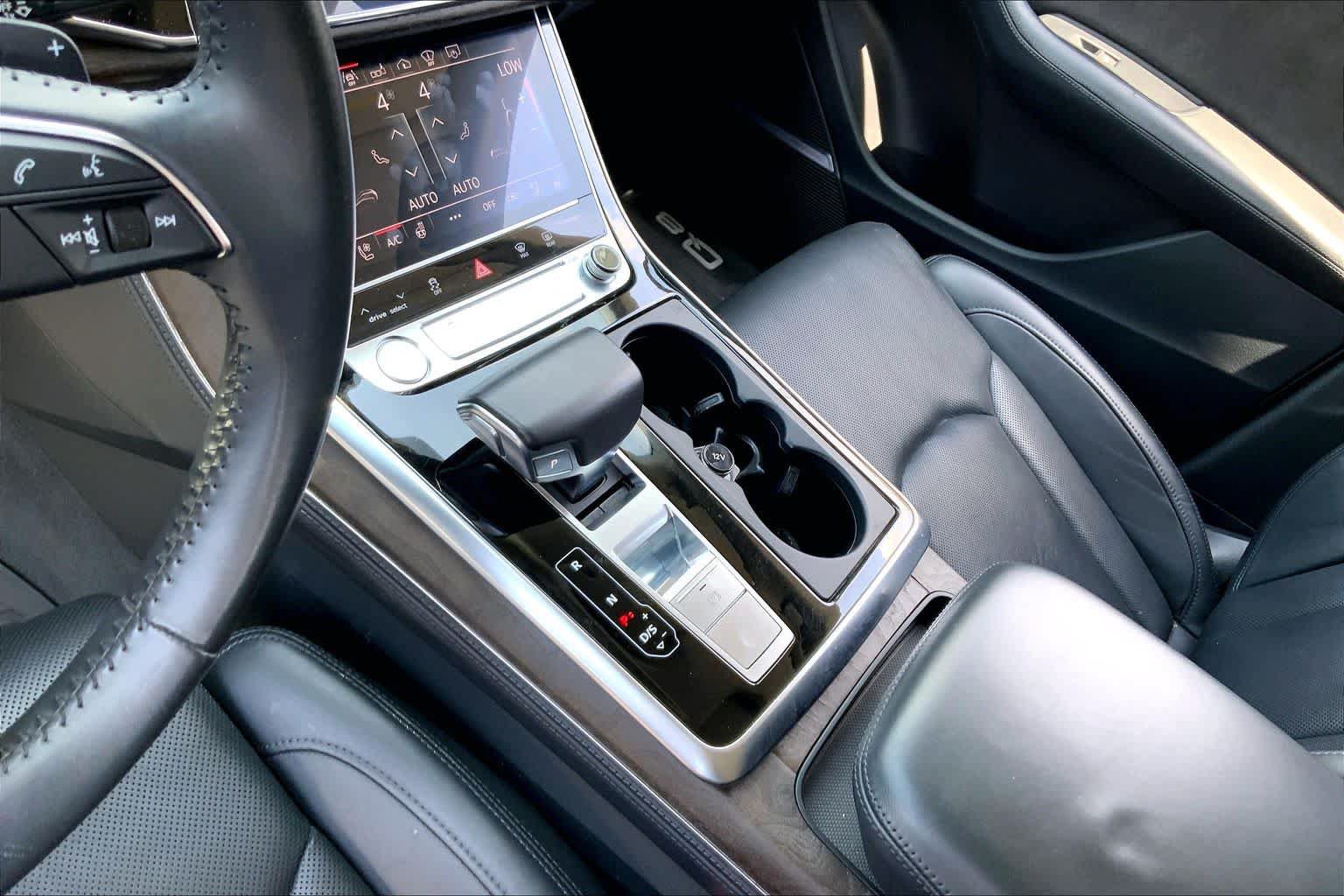 Used 2019 Audi Q8 Prestige AWD/4WD image 15