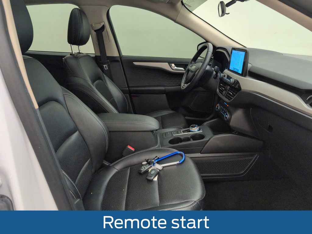 Used 2020 Ford Escape SE Sport image 16