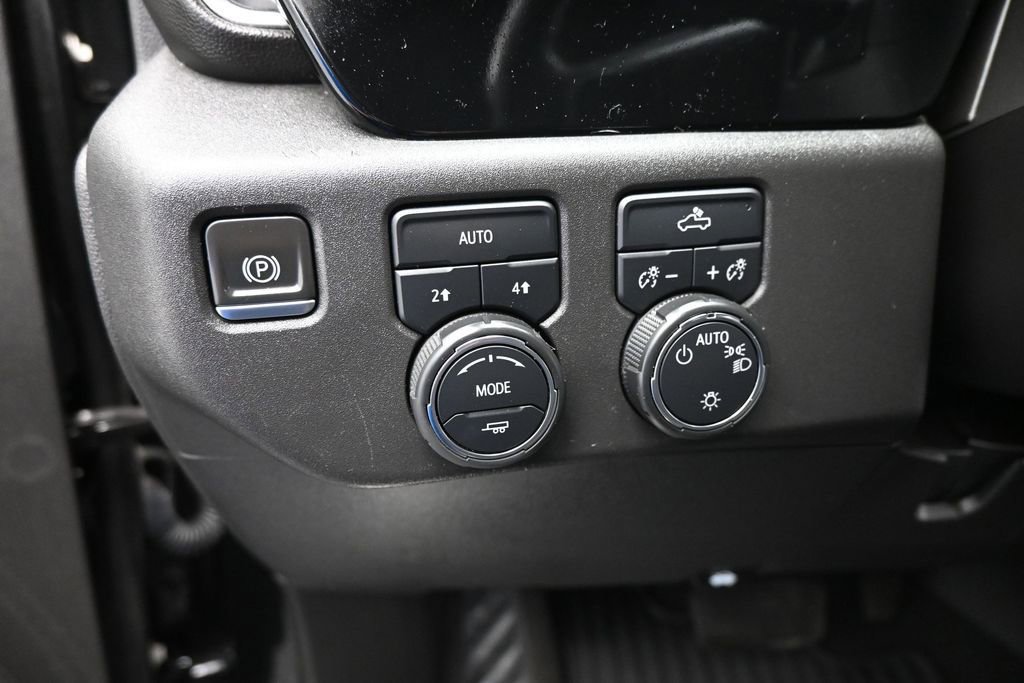 Used 2022 Chevrolet Silverado 1500 LT AWD/4WD image 13