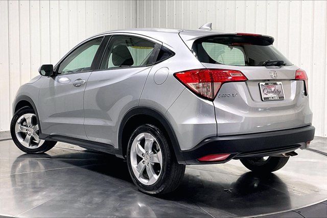 Used 2018 Honda HR-V LX image 12