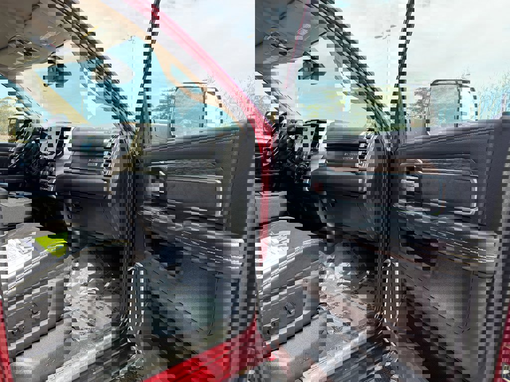 Used 2020 RAM 2500 Laramie image 13