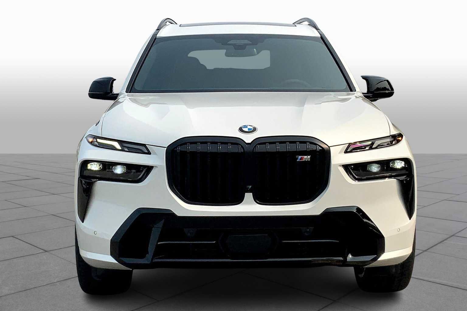 Used 2026 BMW X7 M60i AWD/4WD image 3
