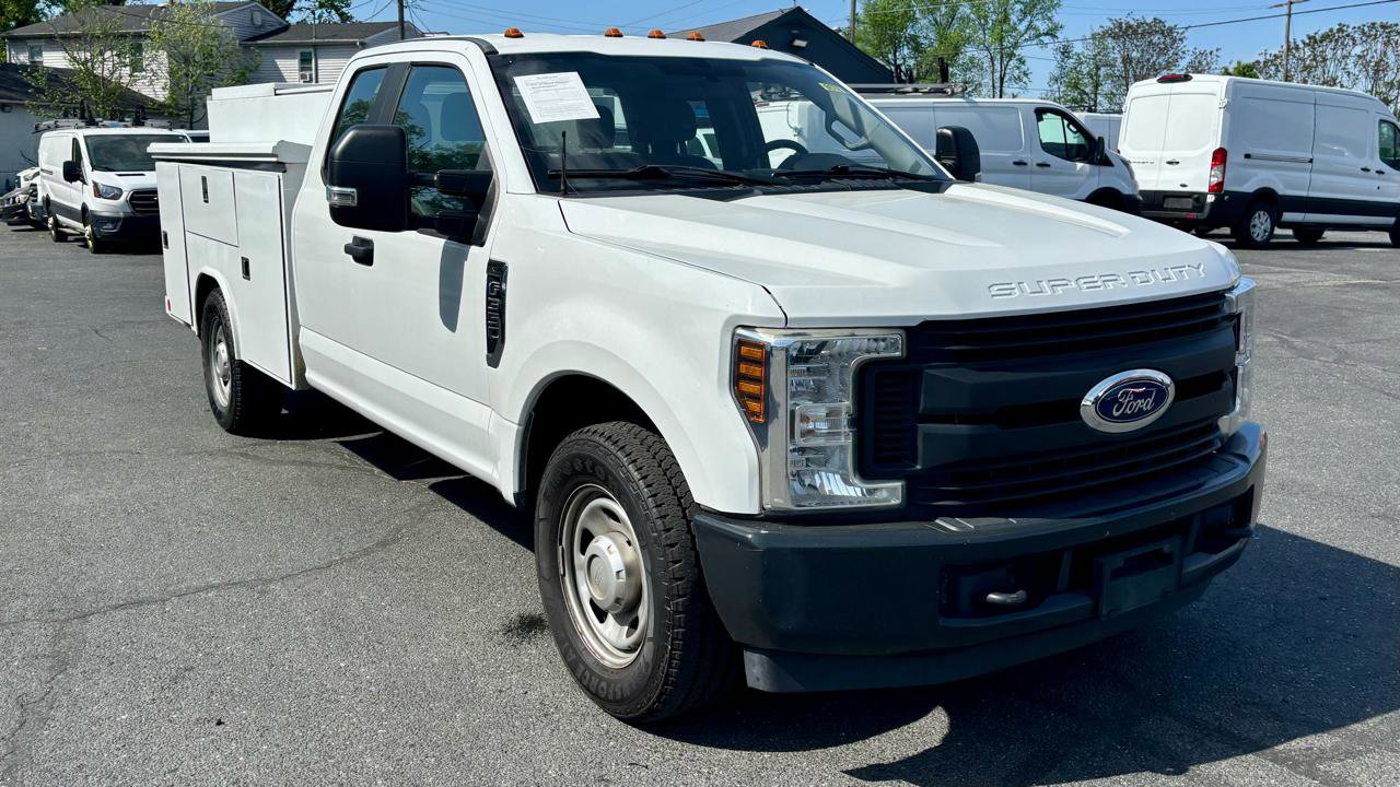 Used 2019 Ford F350 XL w/ Power Equipment Group image 4