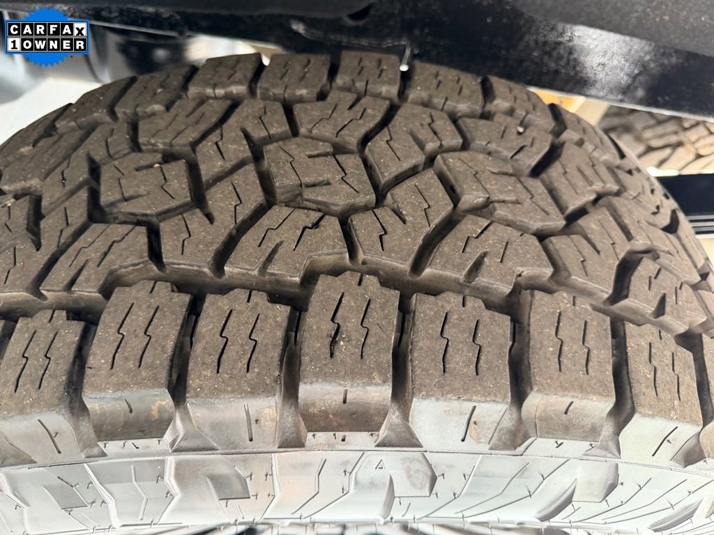 Used 2022 GMC Sierra 1500 AT4X image 13