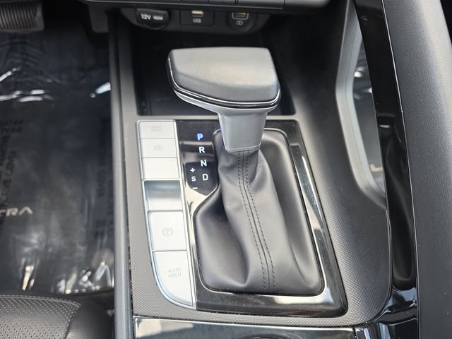 Used 2022 Hyundai Elantra Limited FWD image 20