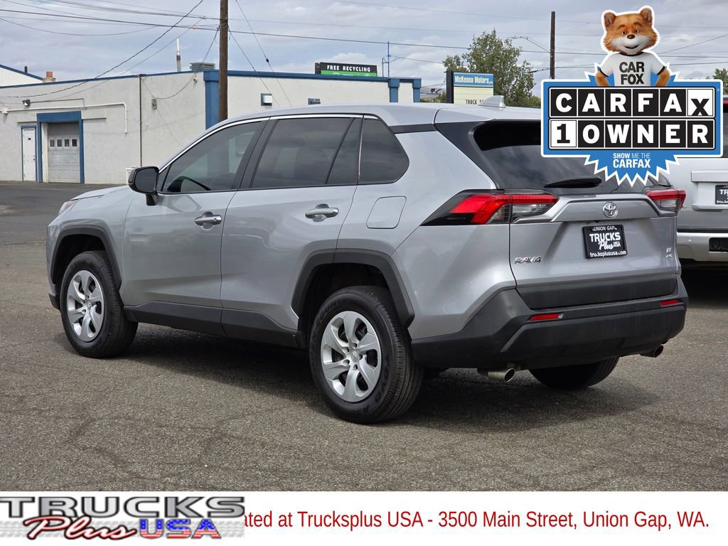 Used 2023 Toyota RAV4 LE image 3
