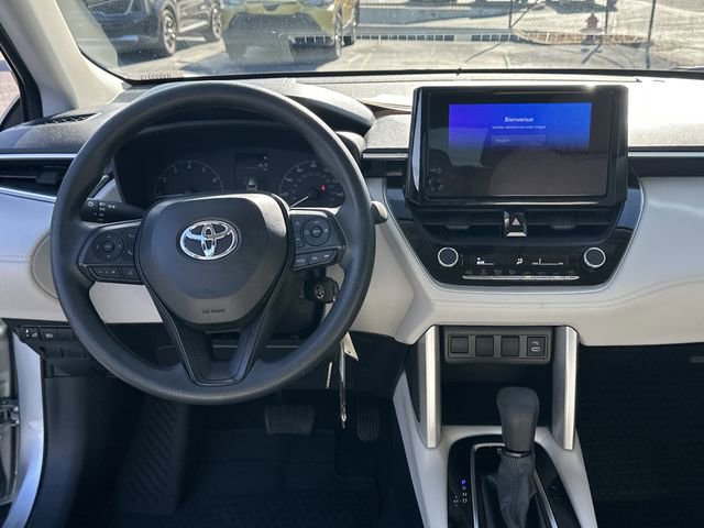 Certified 2024 Toyota Corolla Cross L FWD image 7
