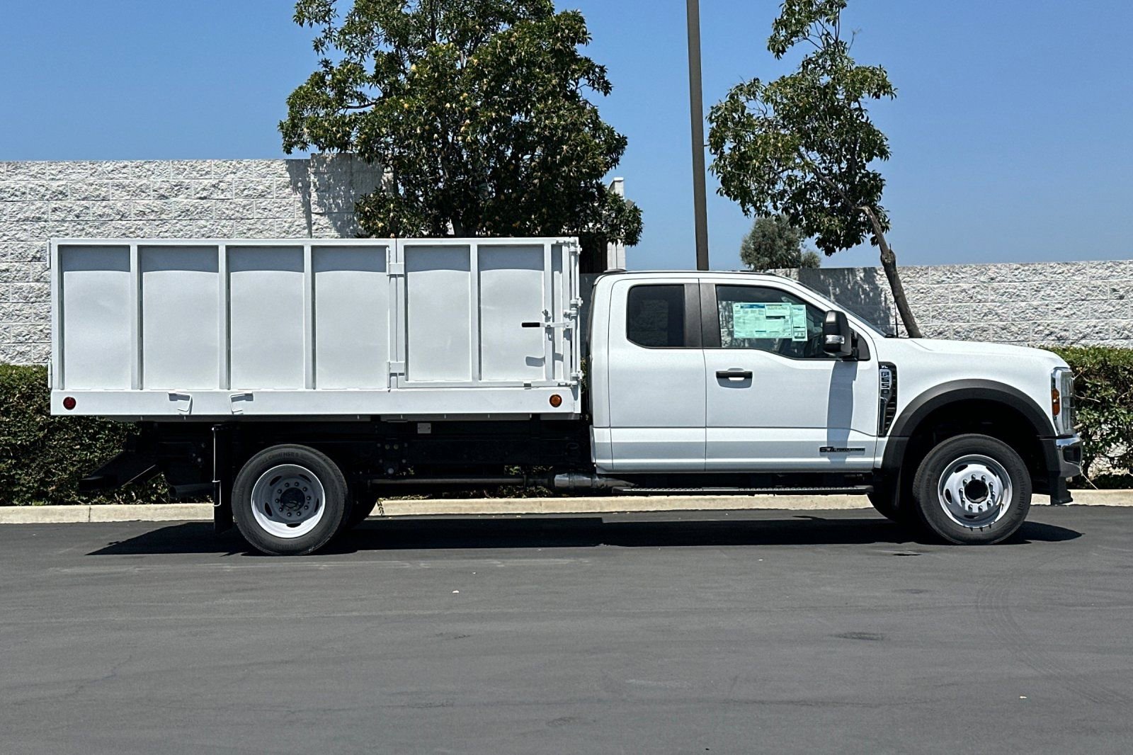 New 2024 Ford F550 2WD SuperCab Super Duty image 3