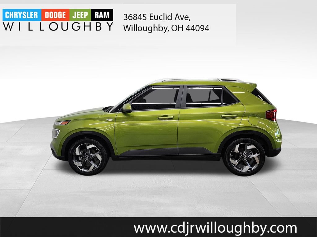 Used 2023 Hyundai Venue SEL w/ Cargo Package FWD image 5