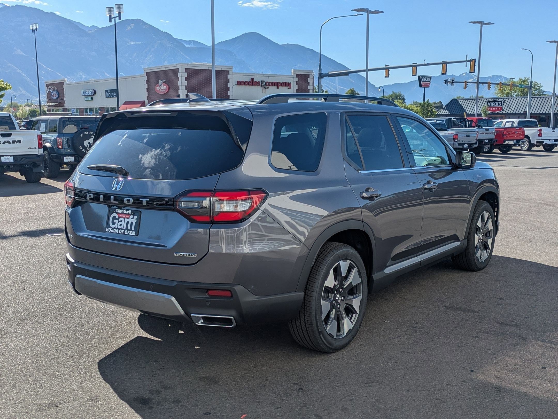 New 2026 Honda Pilot Touring image 3