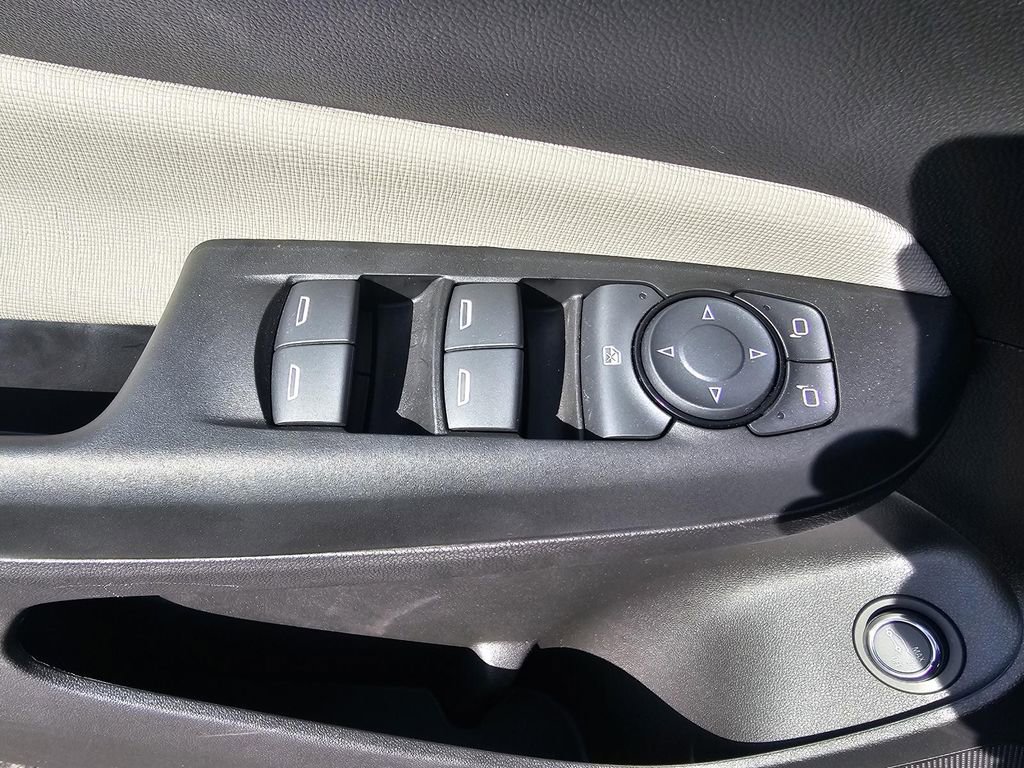 Used 2025 Buick Envista Avenir image 12