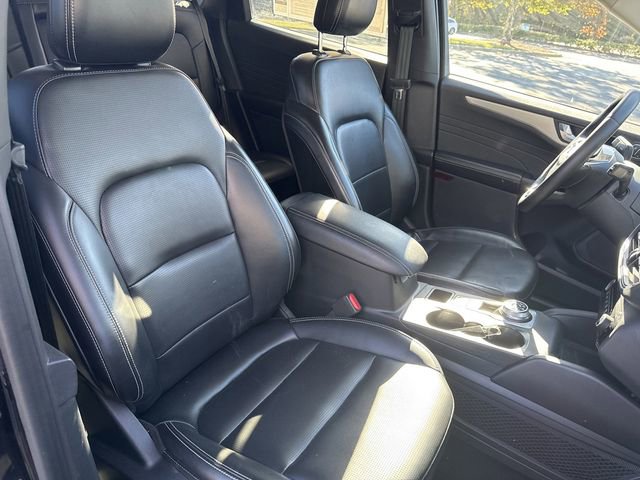 Used 2023 Ford Escape Platinum image 18