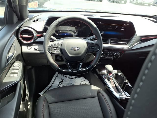 New 2026 Chevrolet Trax RS w/ Driver Confidence Package FWD image 5