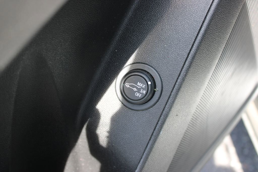 Used 2021 Chevrolet Equinox LT image 33