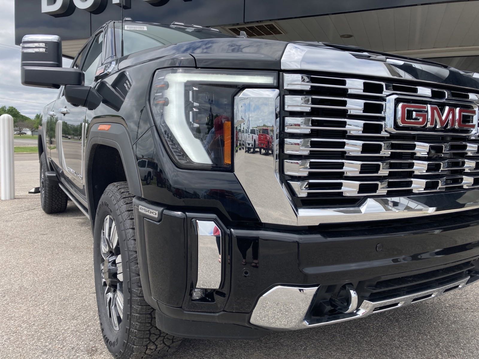 New 2024 GMC Sierra 2500 Denali w/ Technology Package image 41