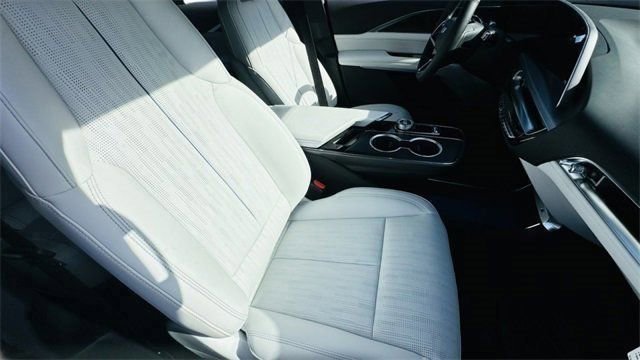 New 2026 Cadillac Lyriq Premium Luxury w/ LPO, Premium Carpet Package image 20