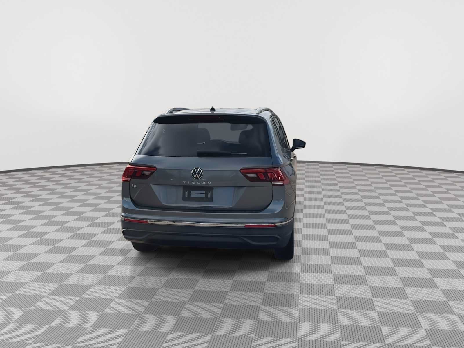 Used 2022 Volkswagen Tiguan SE FWD image 7