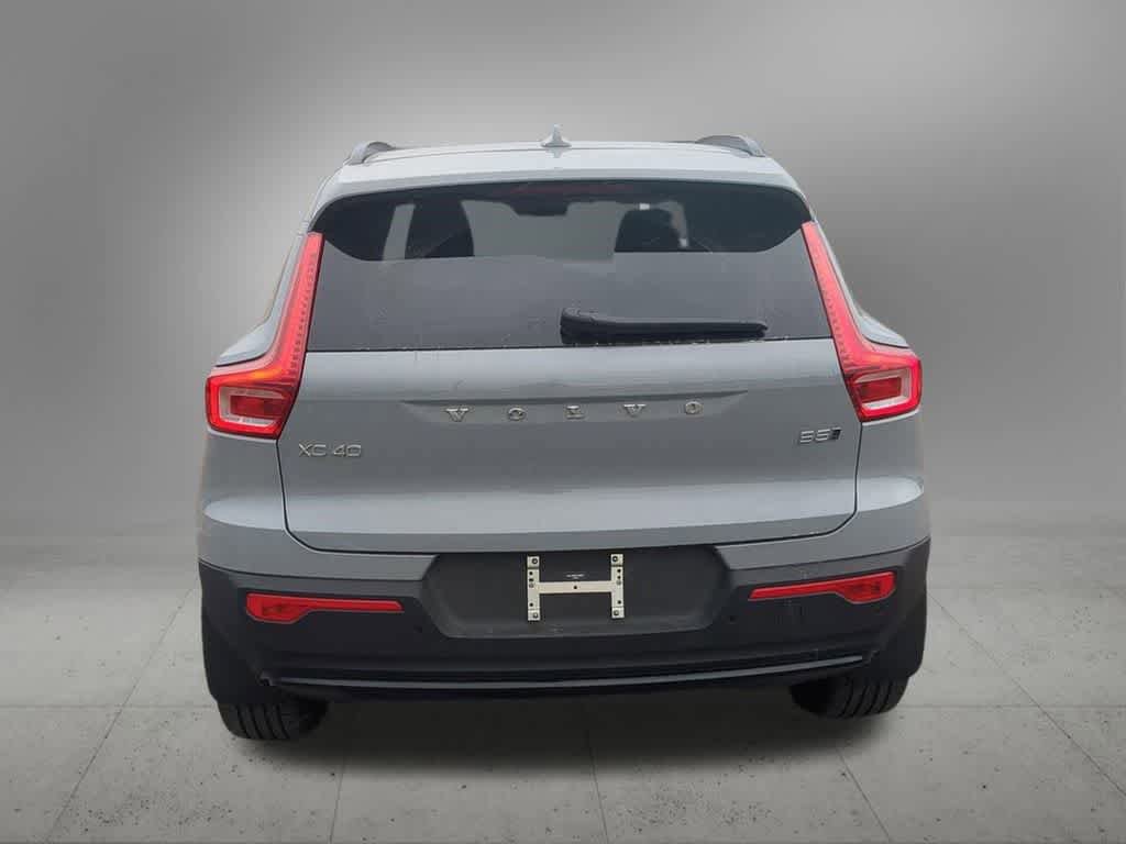 New 2026 Volvo XC40 B5 Plus w/ Protection Package Premier AWD/4WD image 5