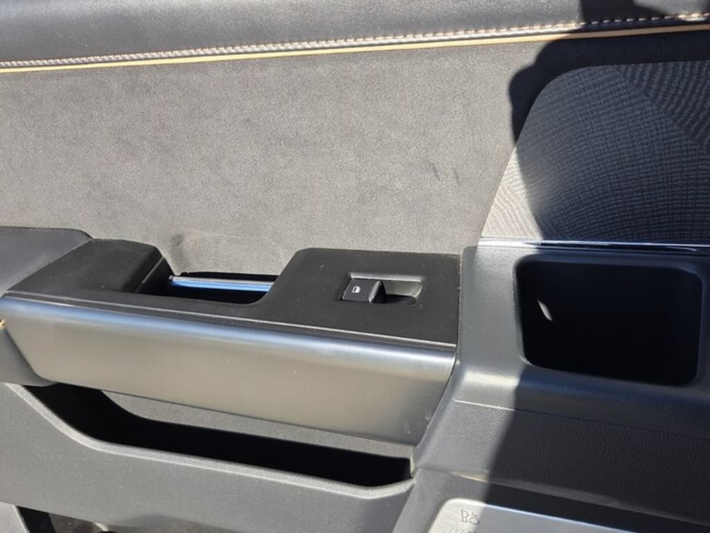 Used 2024 Ford F250 Platinum AWD/4WD image 12
