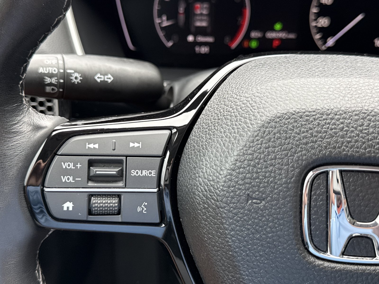 Used 2024 Honda Civic EX-L image 19
