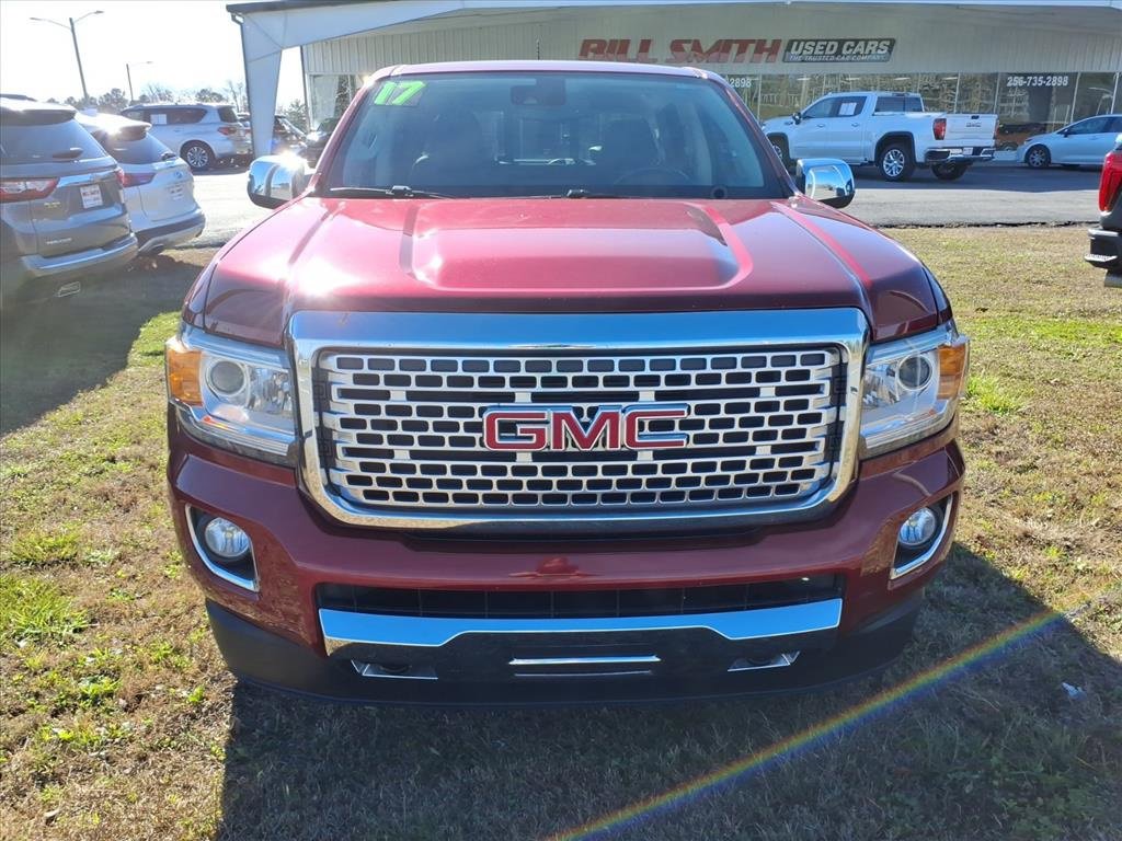 Used 2017 GMC Canyon Denali image 2