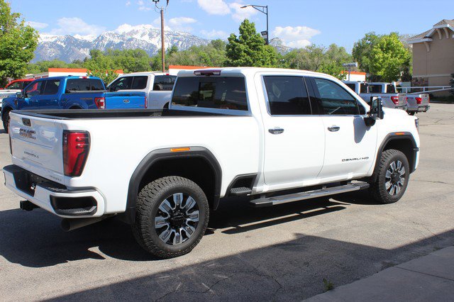 Used 2024 GMC Sierra 3500 Denali w/ Denali Reserve Package image 7