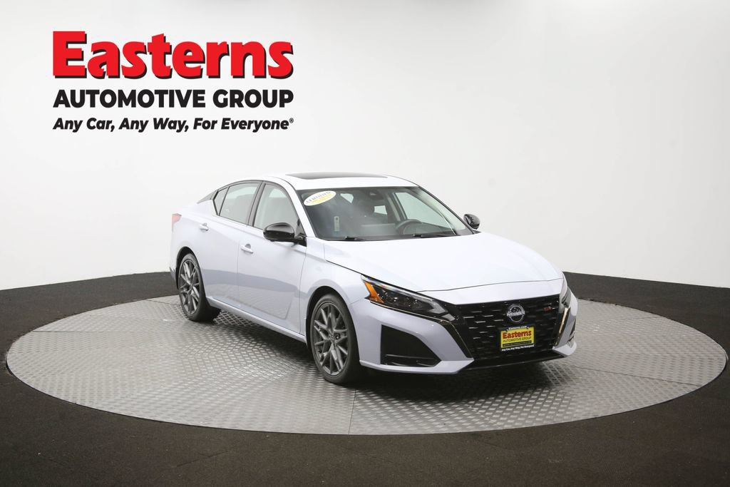Used 2023 Nissan Altima 2.0 SR FWD image 50