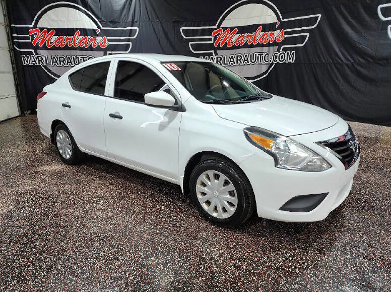 Used 2016 Nissan Versa S FWD image 1