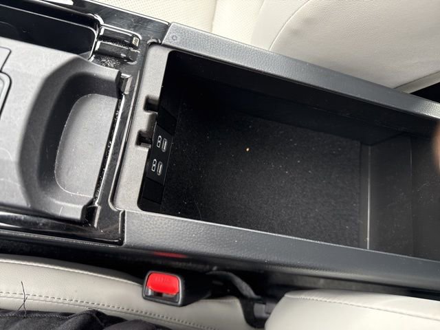 Used 2024 Toyota Prius Limited w/ Limited Premium Package image 20