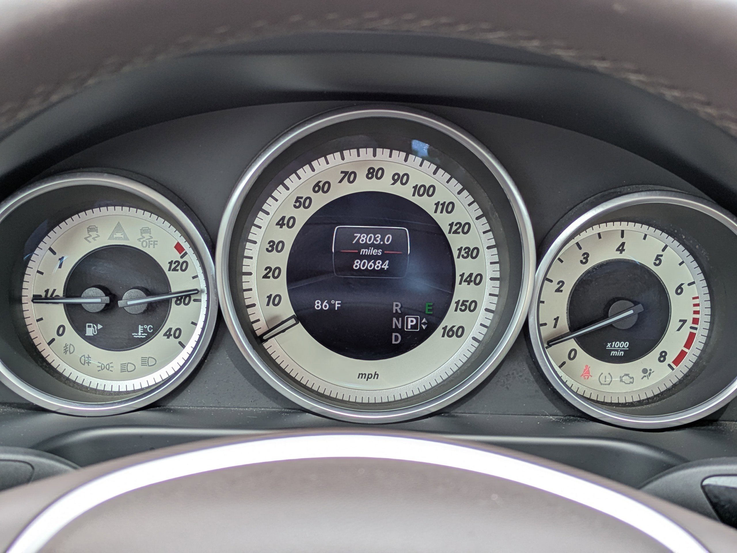 Used 2016 Mercedes-Benz E 350 4MATIC Sedan image 27