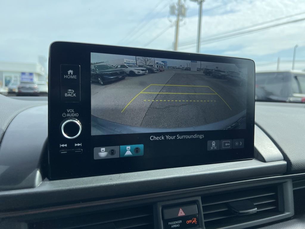 Used 2023 Honda Pilot TrailSport image 13