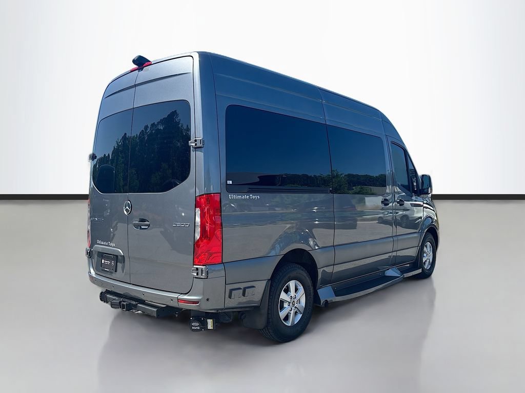 Used 2022 Mercedes-Benz Sprinter 2500 image 3