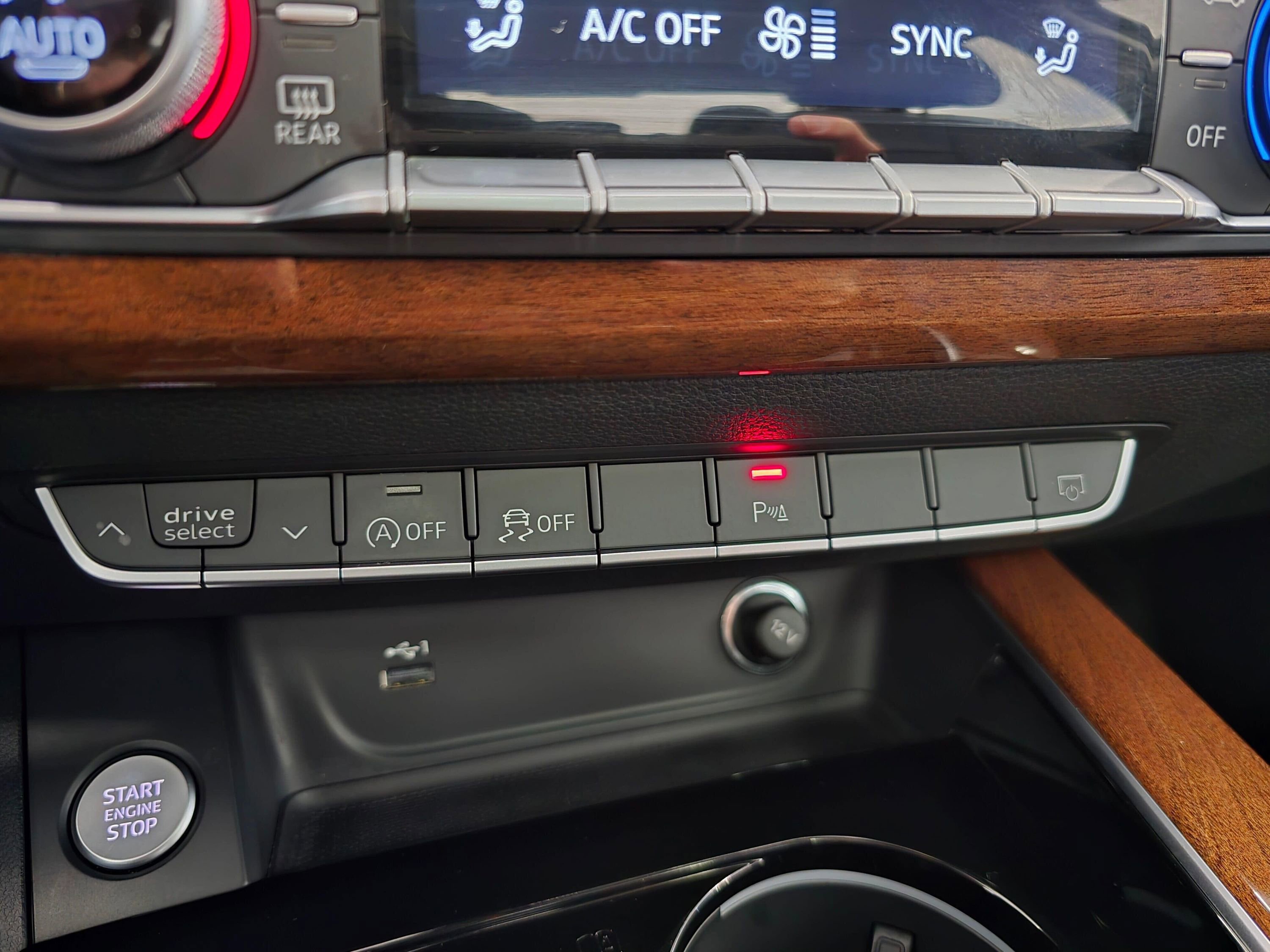 Used 2023 Audi A4 2.0T Premium w/ Convenience Package image 42