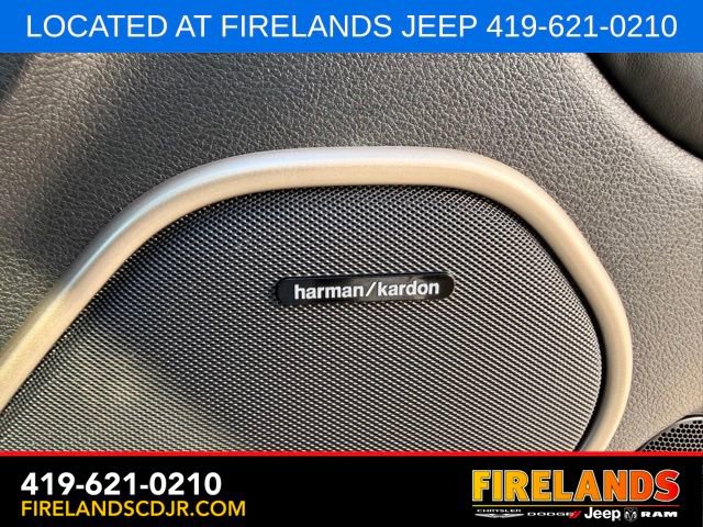 Used 2015 Jeep Grand Cherokee Summit w/ Platinum Series Group AWD/4WD image 19