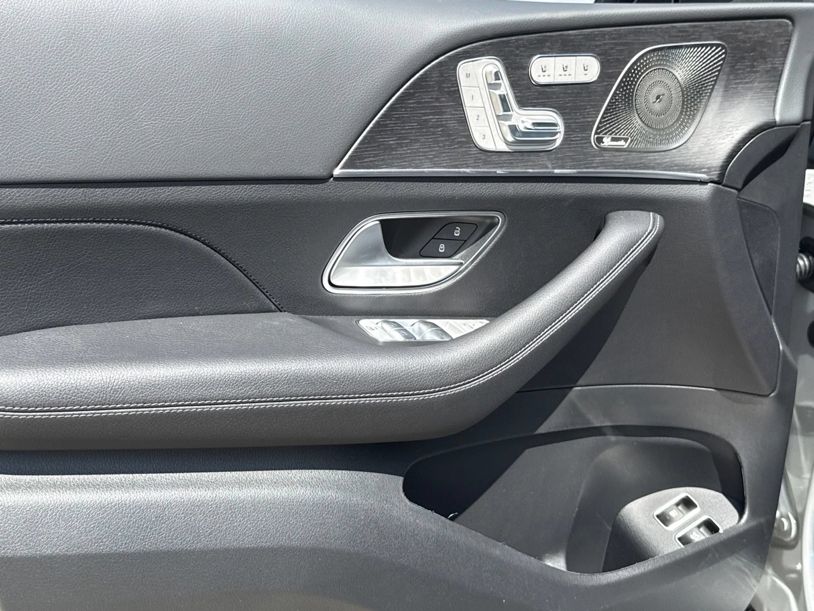 New 2026 Mercedes-Benz GLE 450e 4MATIC image 15