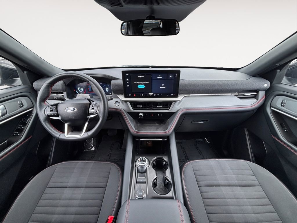 Used 2025 Ford Explorer ST-Line w/ ST-Line Street Pack AWD/4WD image 13