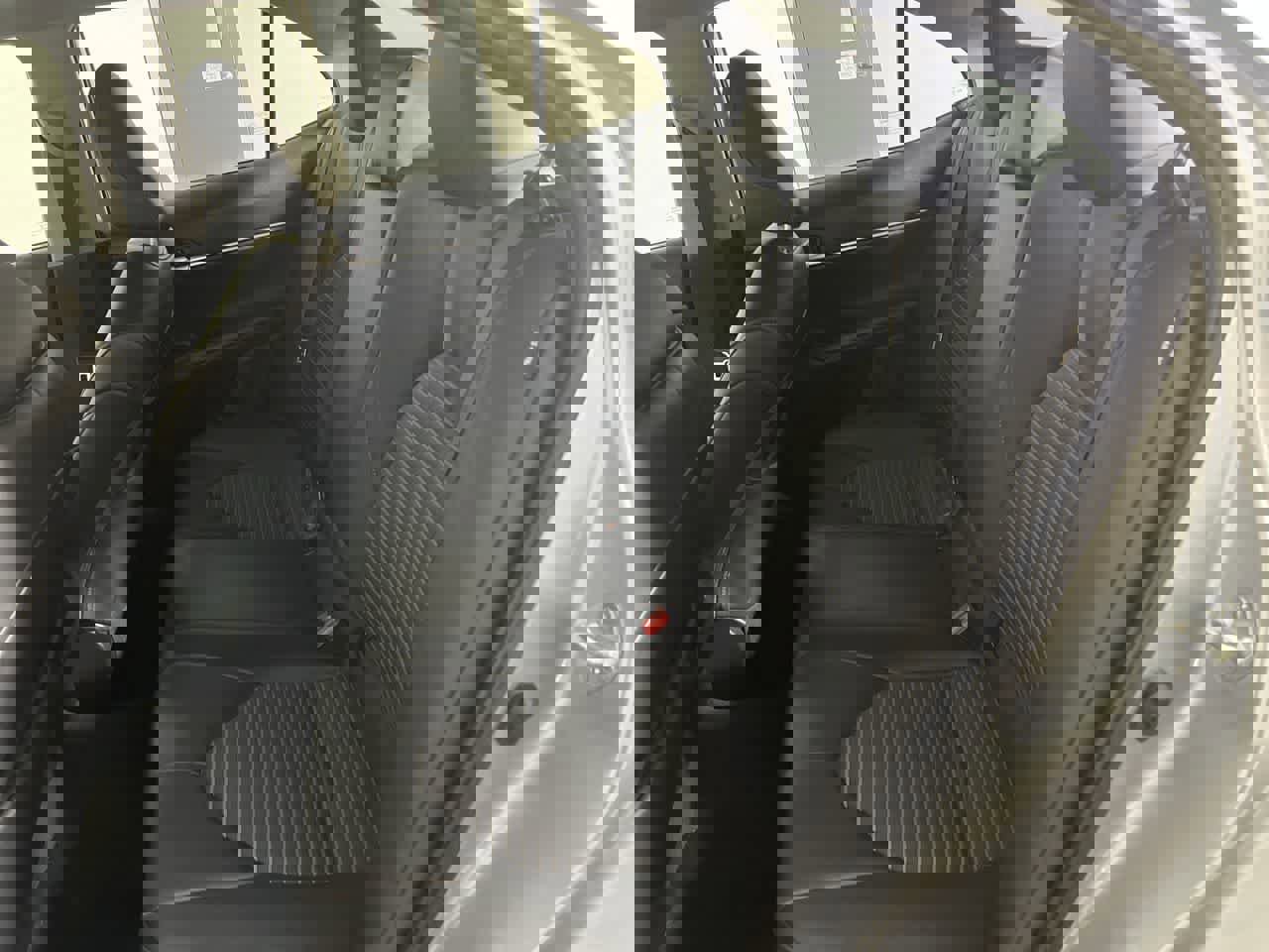 Used 2024 Toyota Camry SE image 27