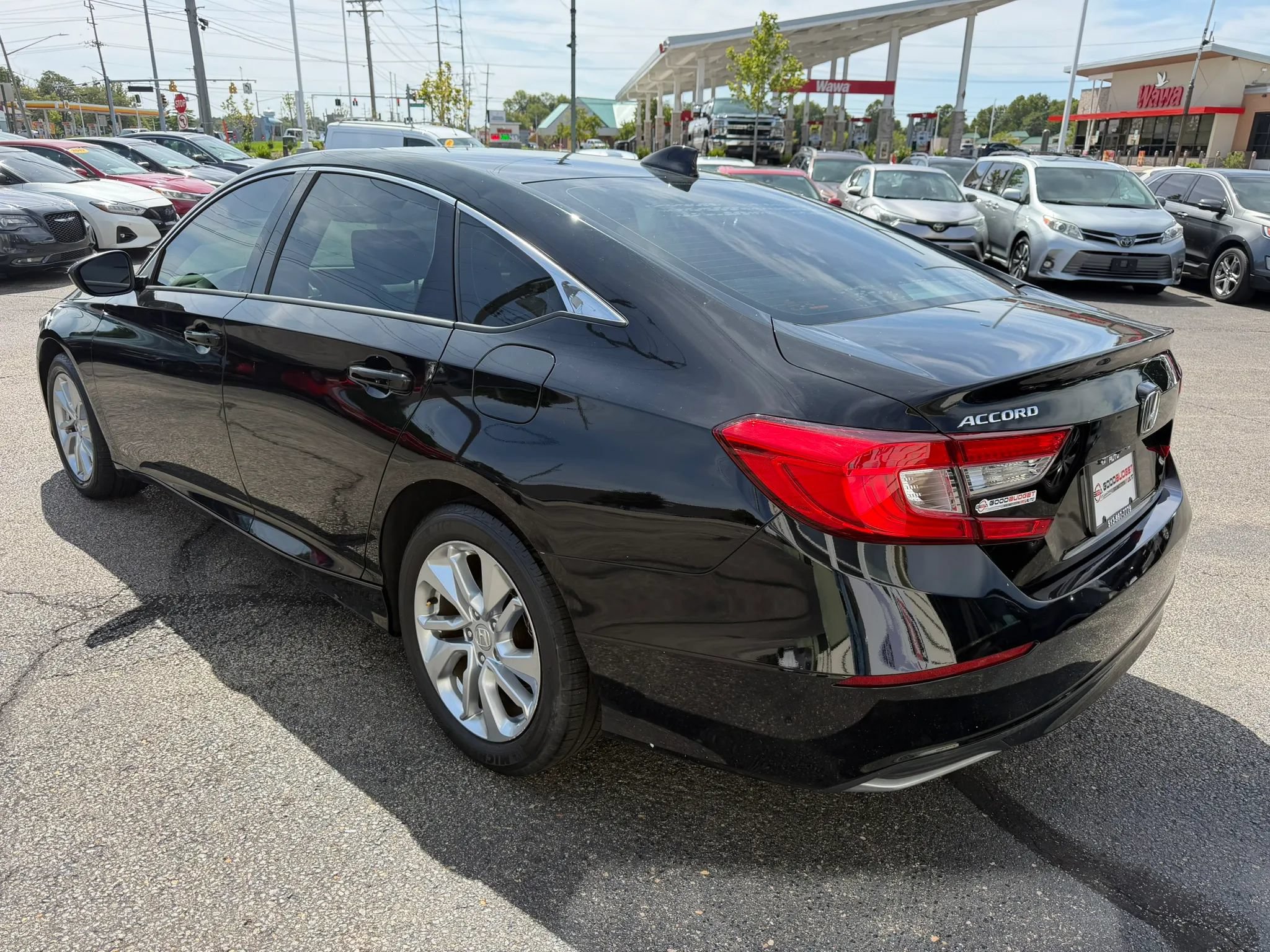 Used 2018 Honda Accord LX image 3