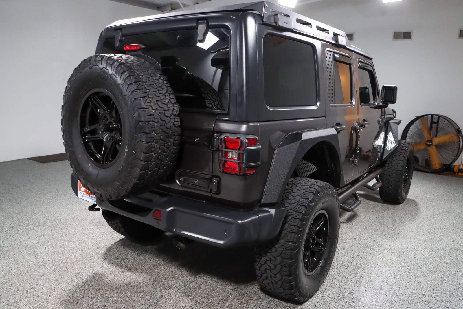 Used 2018 Jeep Wrangler Unlimited Sport S AWD/4WD image 7