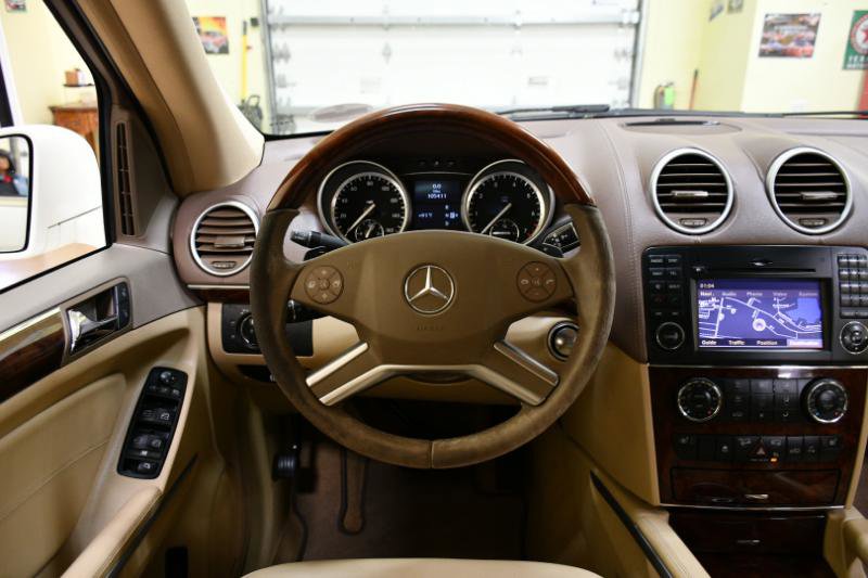 Used 2012 Mercedes-Benz GL 450 4MATIC image 19